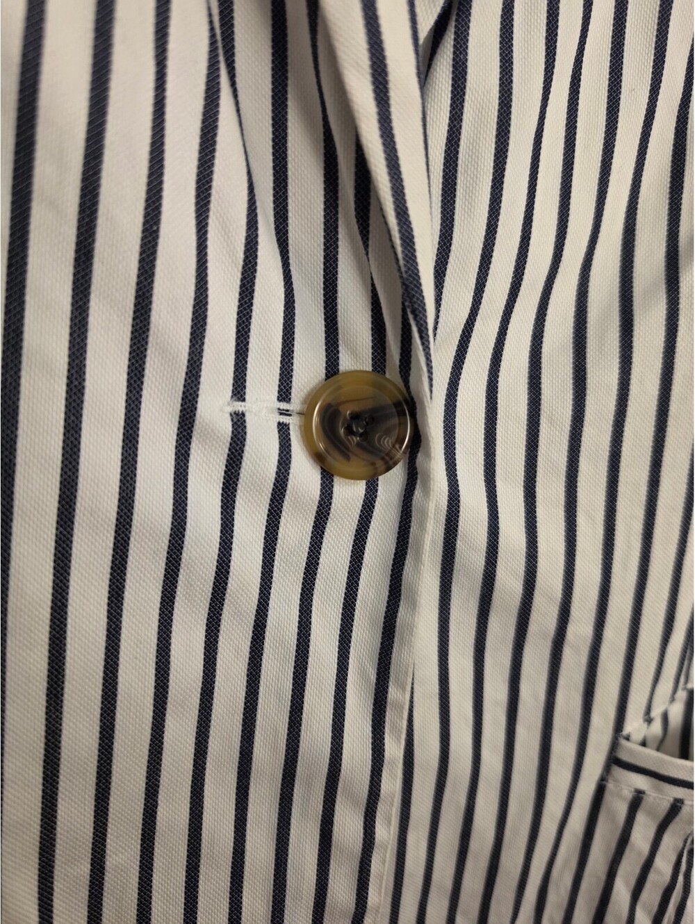 Cabi white and navy striped blazer Size 2 - Picture 6 of 11